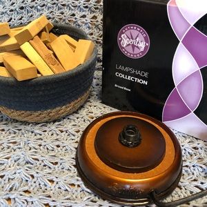 Scentsy Lampshade Warmer BASE